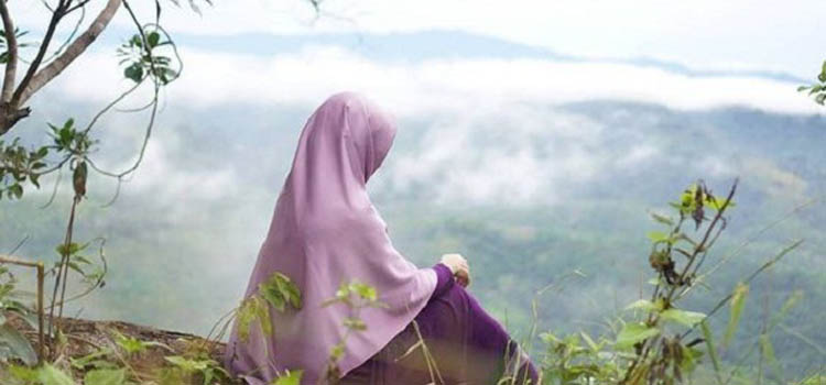 Kewajiban Menutup Aurat, Bukti Islam Memuliakan Perempuan